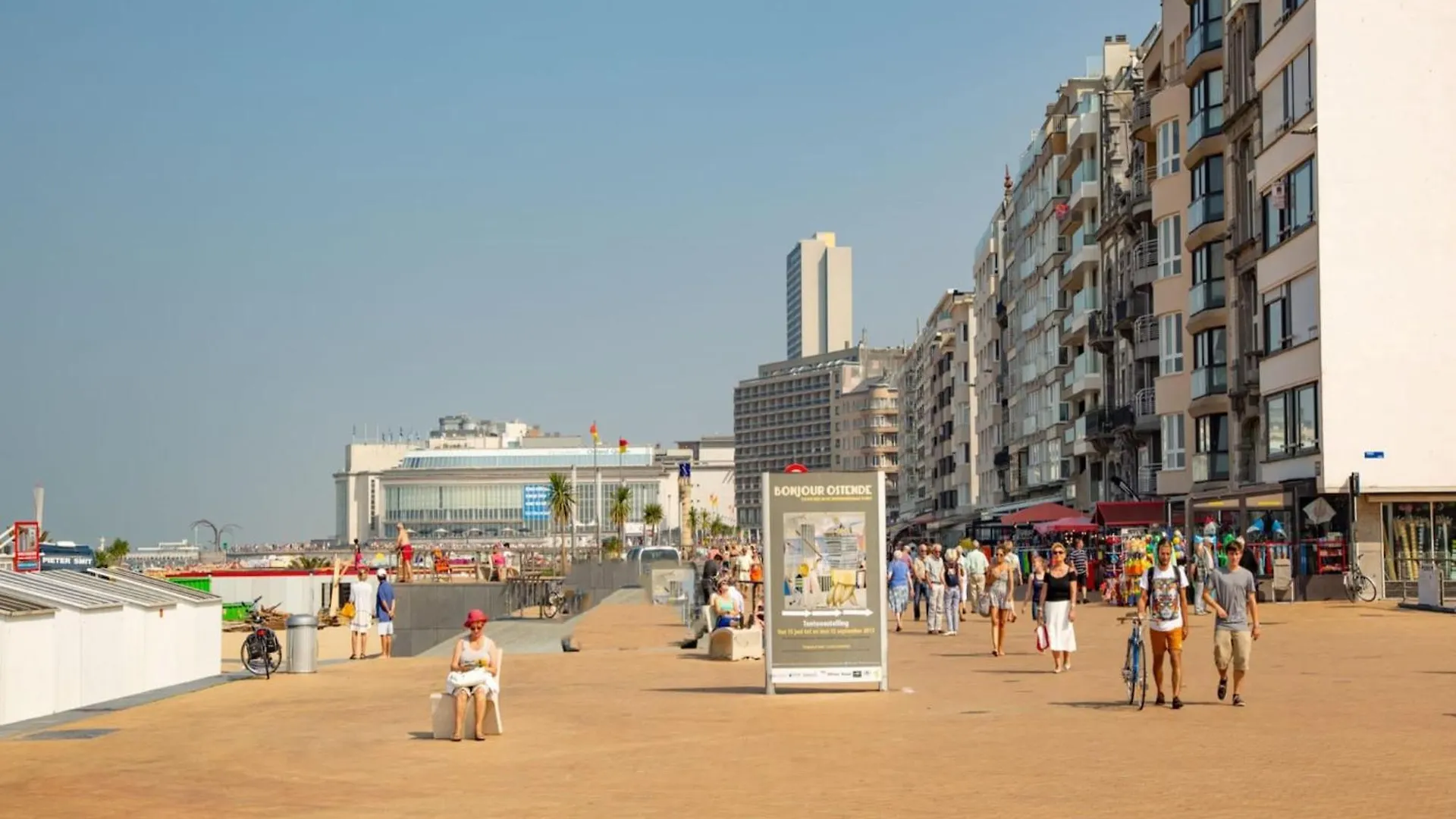 Romantic Apartment With View Ostende
