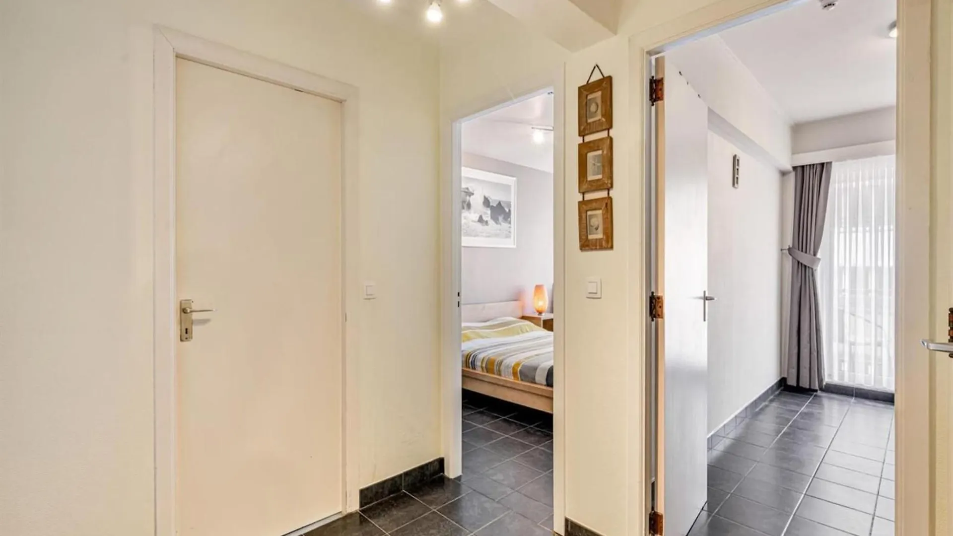 Romantic Apartment With View Ostende